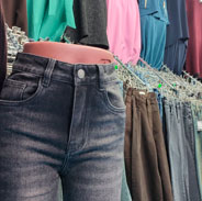 Утепленные женские джинсы в ТЦ Дом Быта