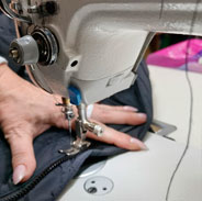 Подшив джинсов, брюк