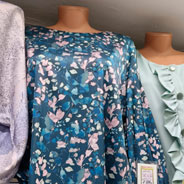 Праздничная женская одежда